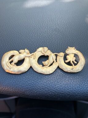 1970s Jonette Gold Tone Cat Link Brooch Pin